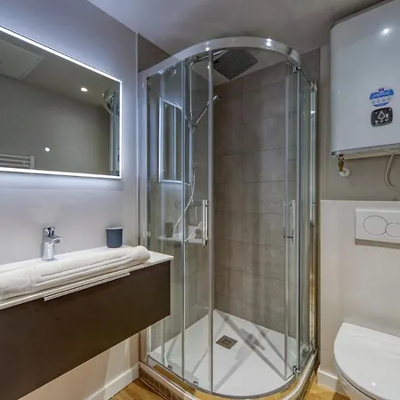 Lägenhet R'apparts Luxury 8 *